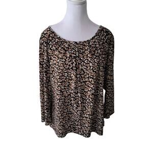Chico's Size 2 US L 3/4 Sleeve Floral Pleated Top‎ Scoop Neck Casual Mature